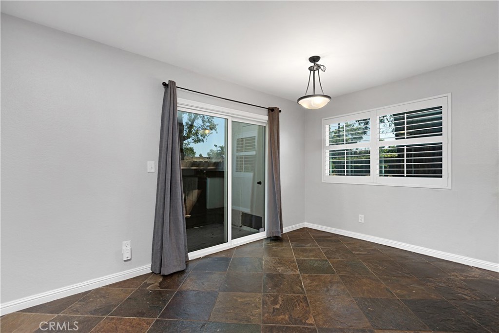 17572 Vandenberg Lane 01