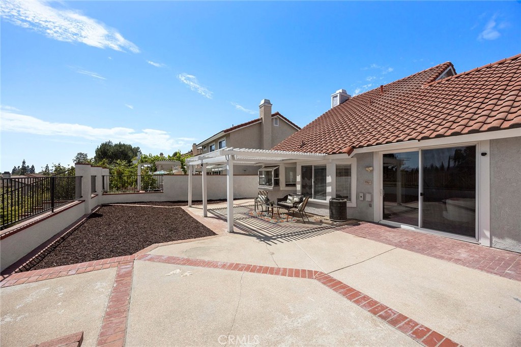 21470 Via La Naranja