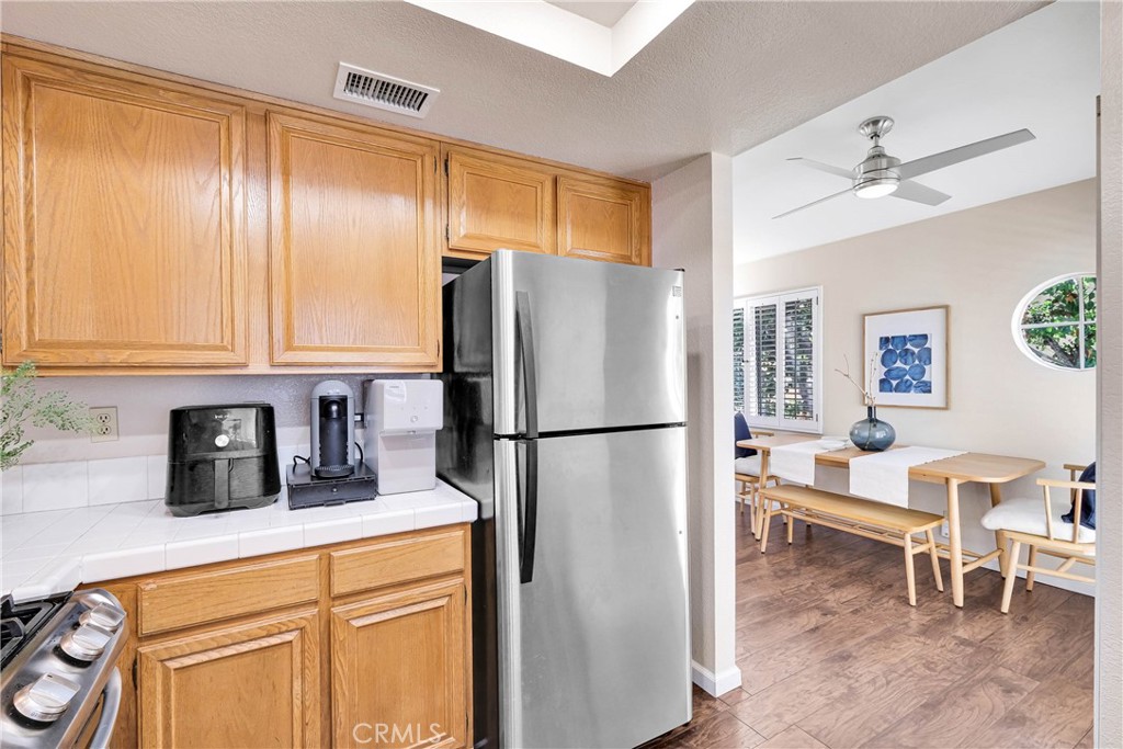 21164 Gladiolos Way