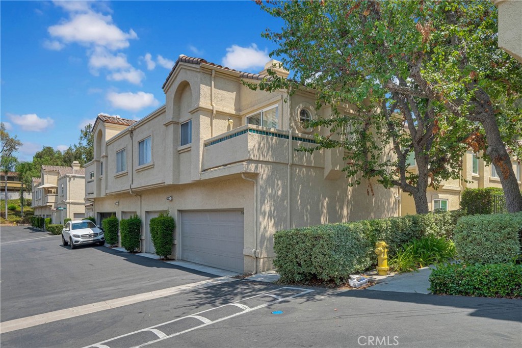 21164 Gladiolos Way