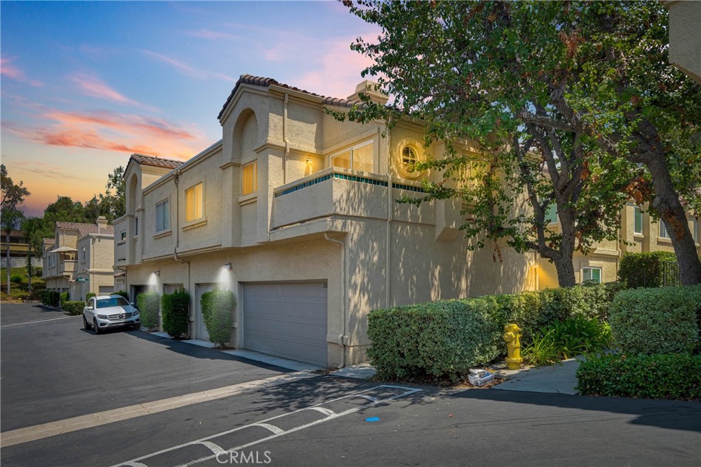 21164 Gladiolos Way