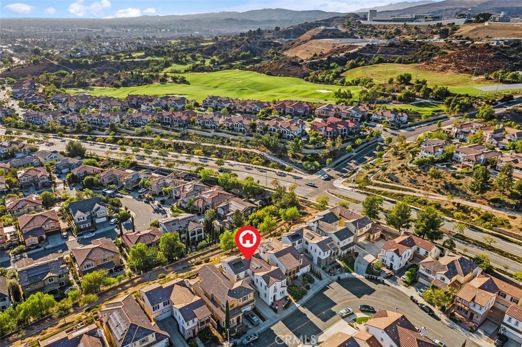 3933 Diamond Hill