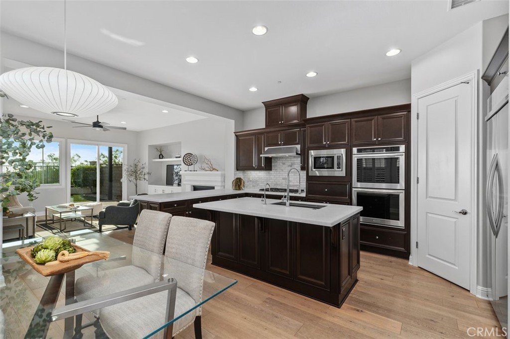 3933 Diamond Hill