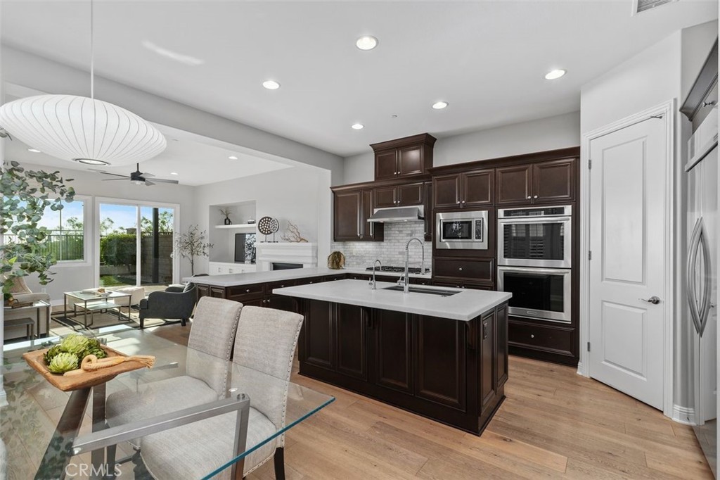 3933 Diamond Hill