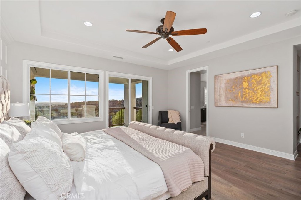 3933 Diamond Hill