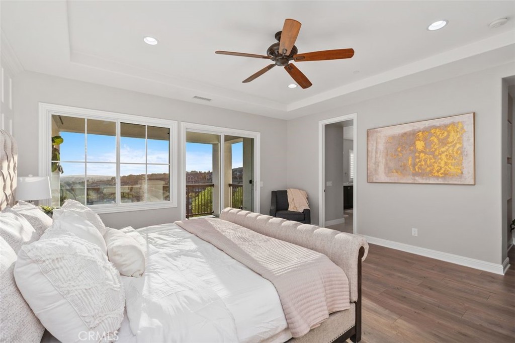 3933 Diamond Hill