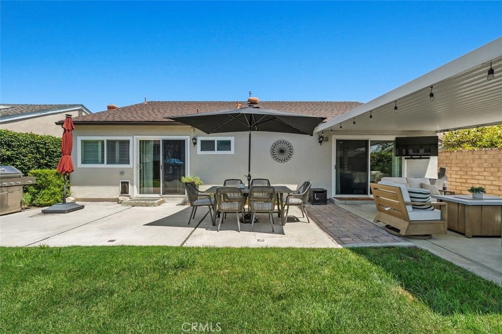253 N Camino Arroyo