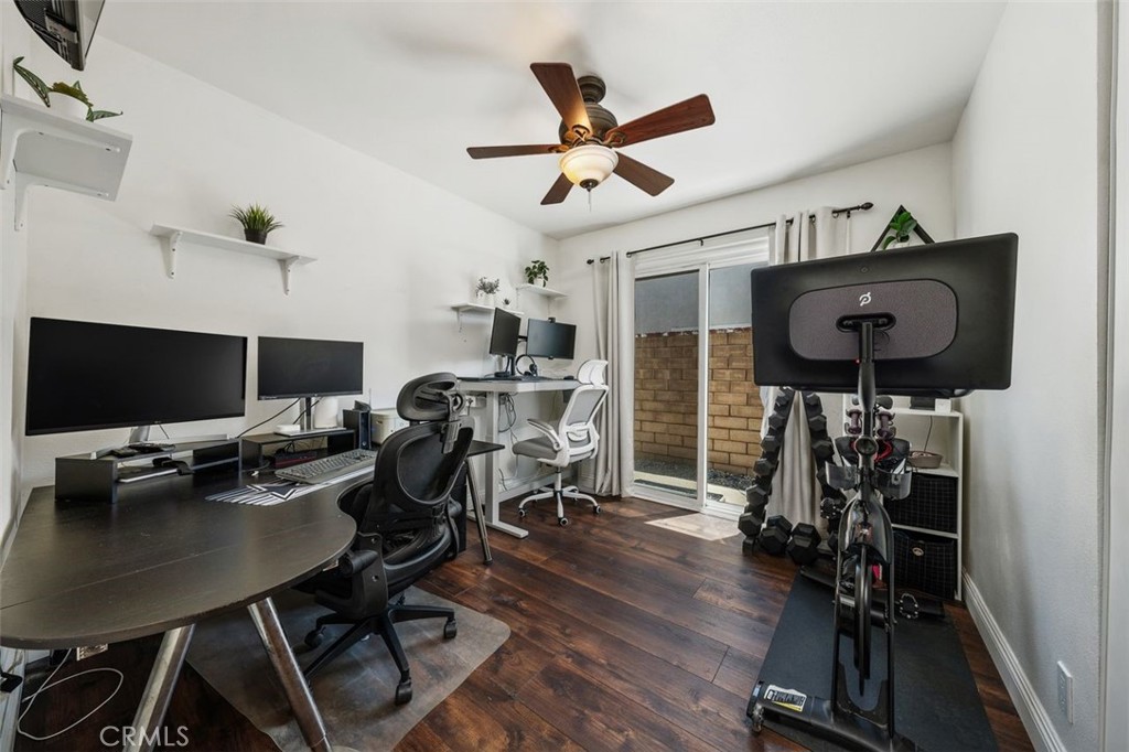253 N Camino Arroyo