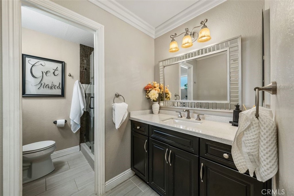 253 N Camino Arroyo