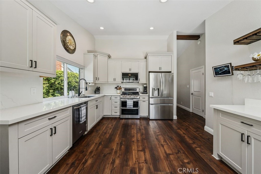 253 N Camino Arroyo