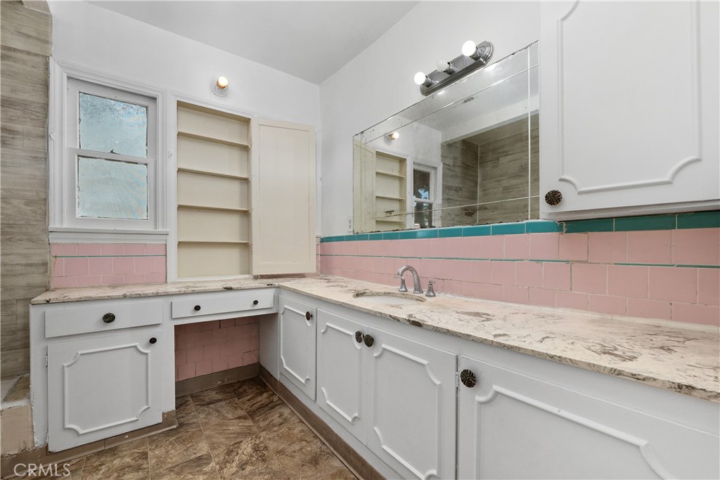 2801 Cudahy