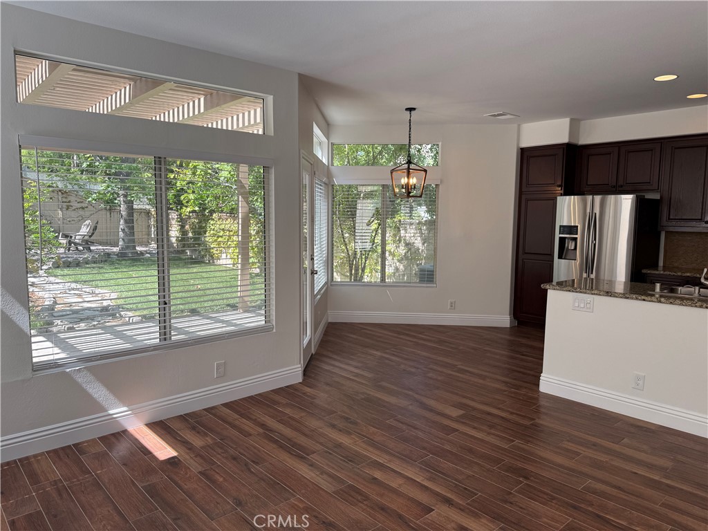 967 S Flintridge