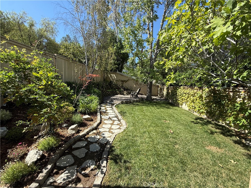 967 S Flintridge