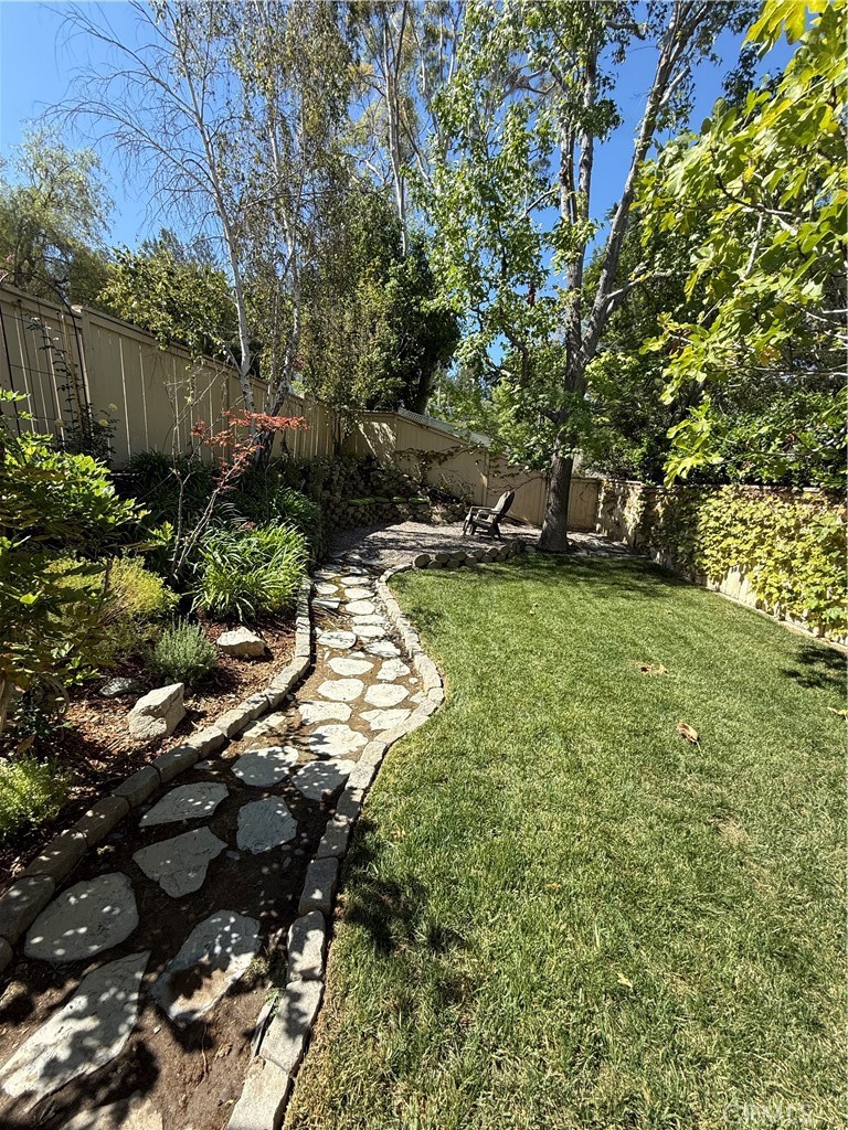 967 S Flintridge