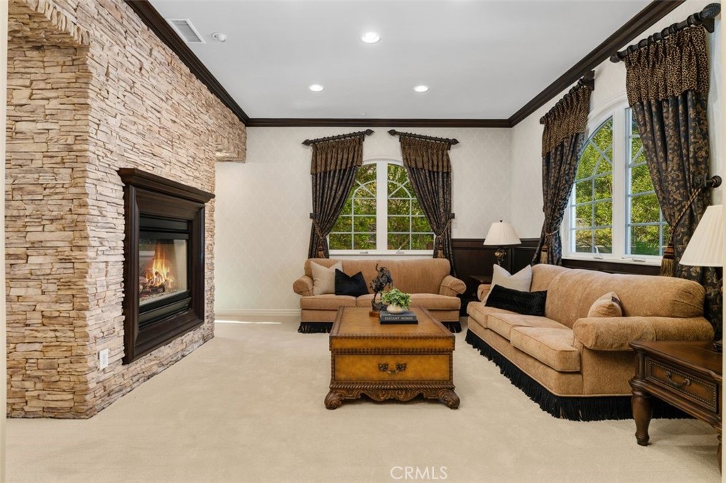 1159 S Pointe Premier