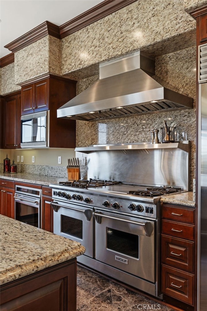 1159 S Pointe Premier