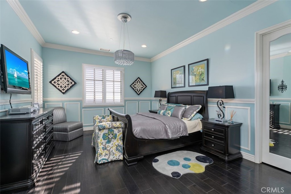 1159 S Pointe Premier