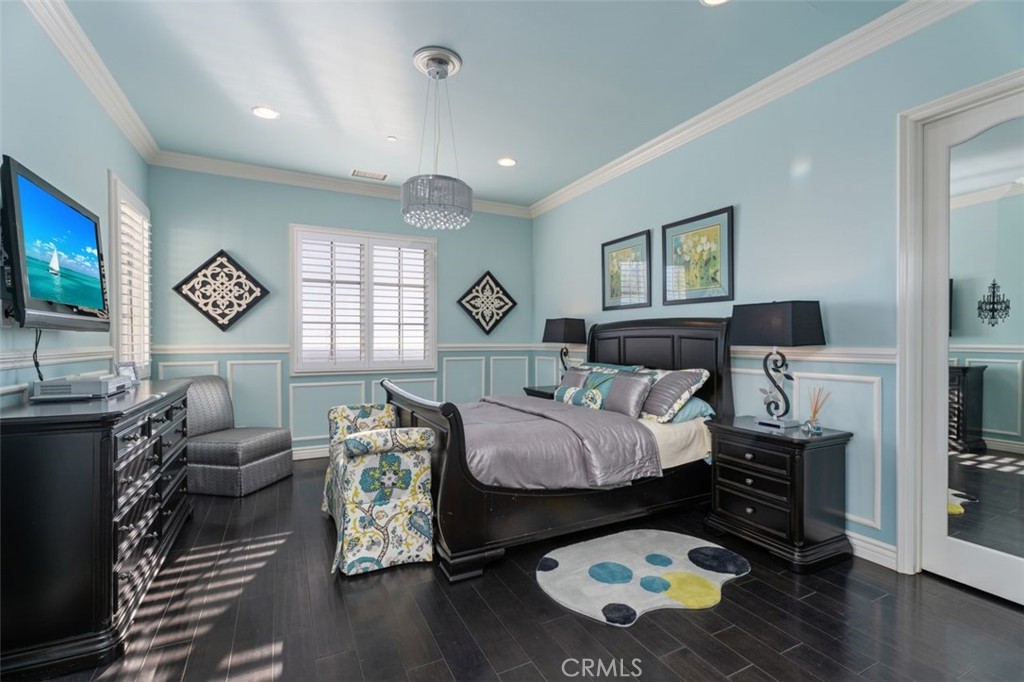 1159 S Pointe Premier