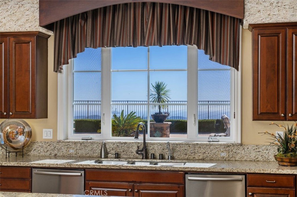 1159 S Pointe Premier