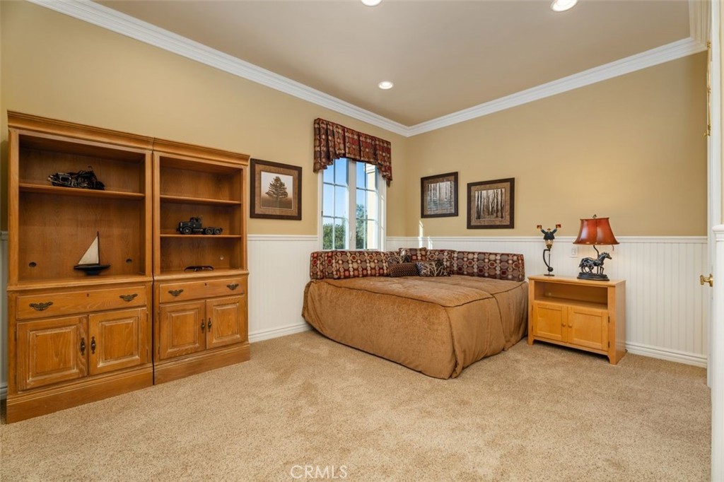 1159 S Pointe Premier