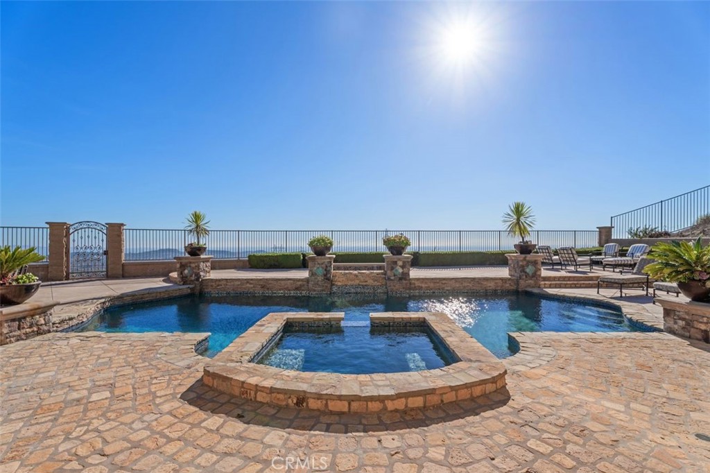 1159 S Pointe Premier