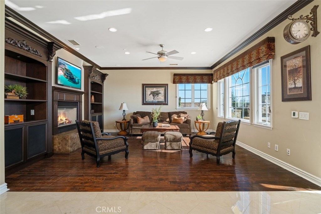 1159 S Pointe Premier