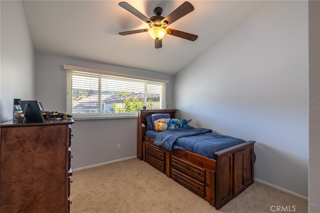 5217 E Rolling Hills Drive