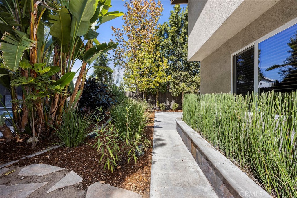 5271 Pasatiempo Drive