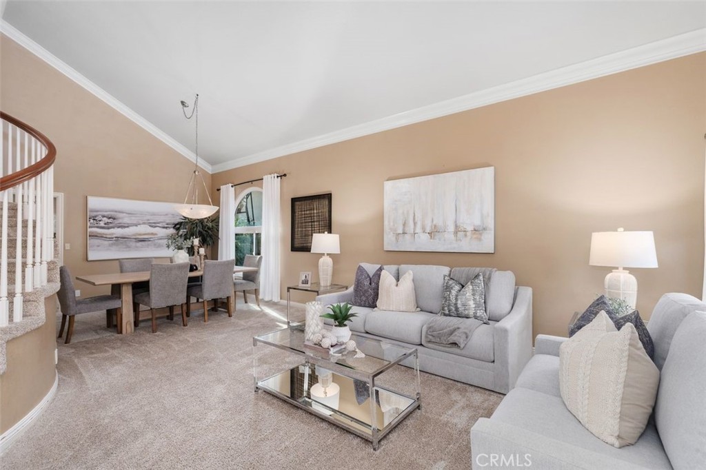 5425 Via Cervantes