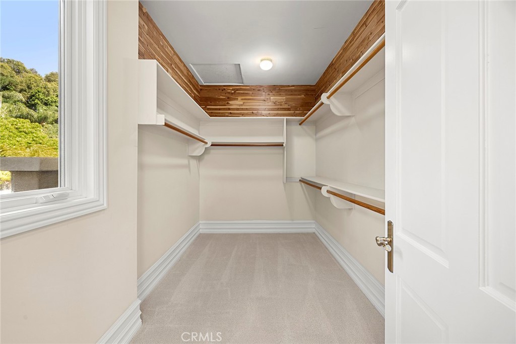 115 S Montgomery
