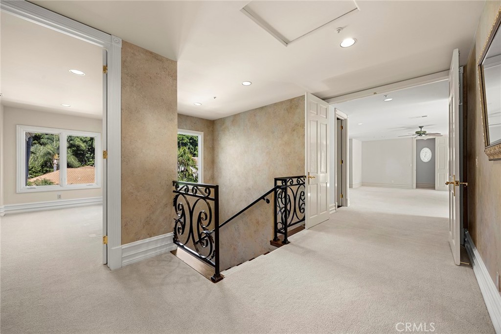 115 S Montgomery