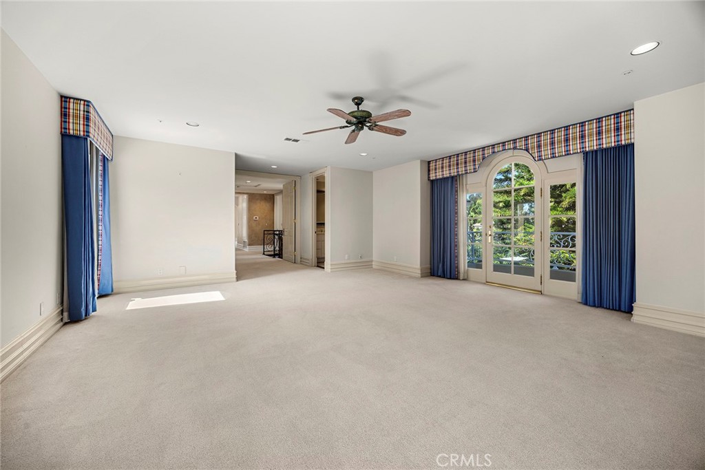115 S Montgomery