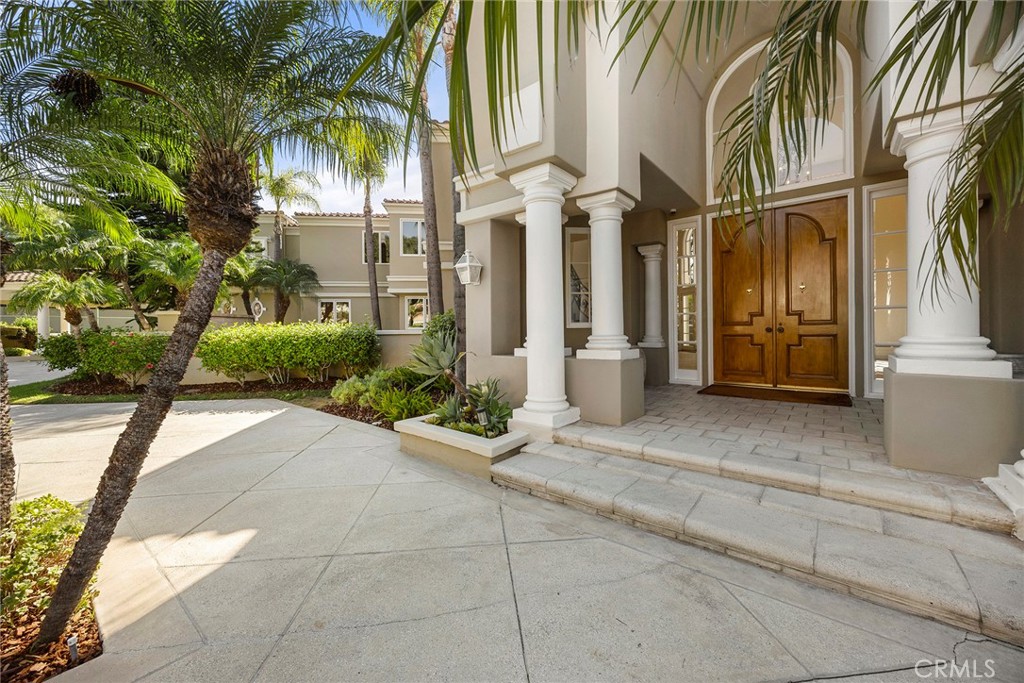 115 S Montgomery