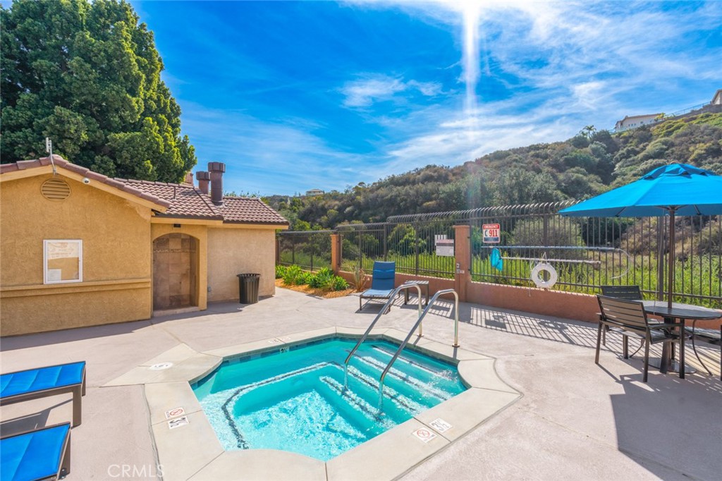 2380 Del Mar Way 302