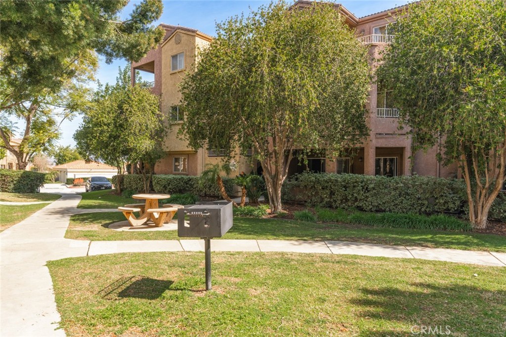 2380 Del Mar Way 302