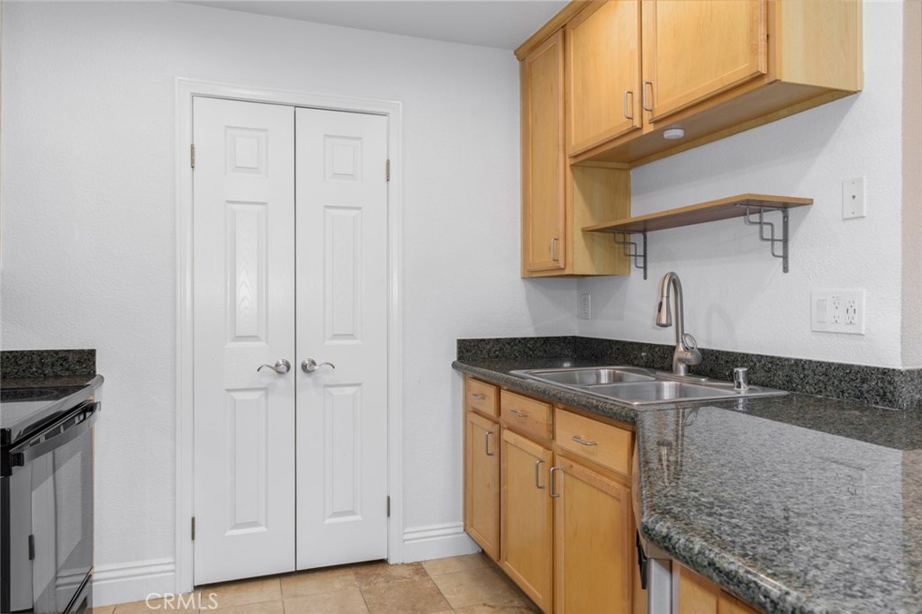 2380 Del Mar Way 302