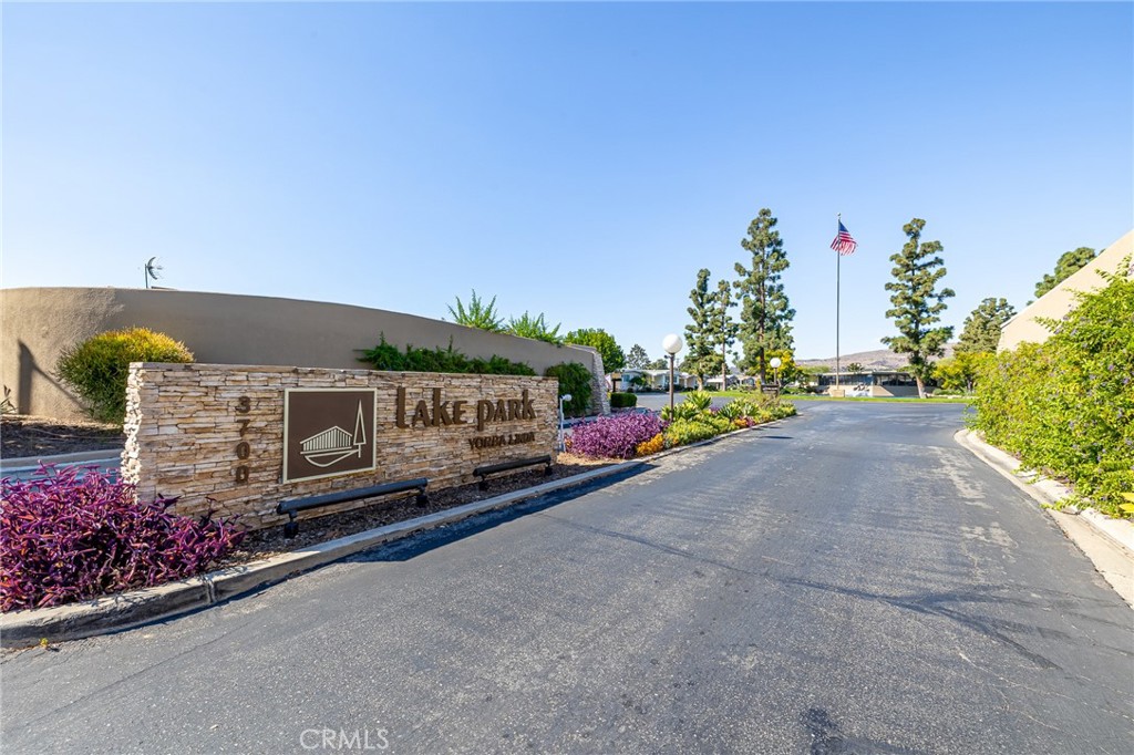 16757 Lake Terrace Way