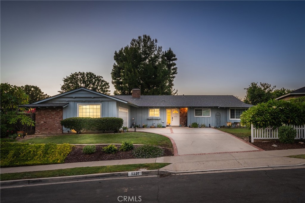 5321 Broken Hill Court