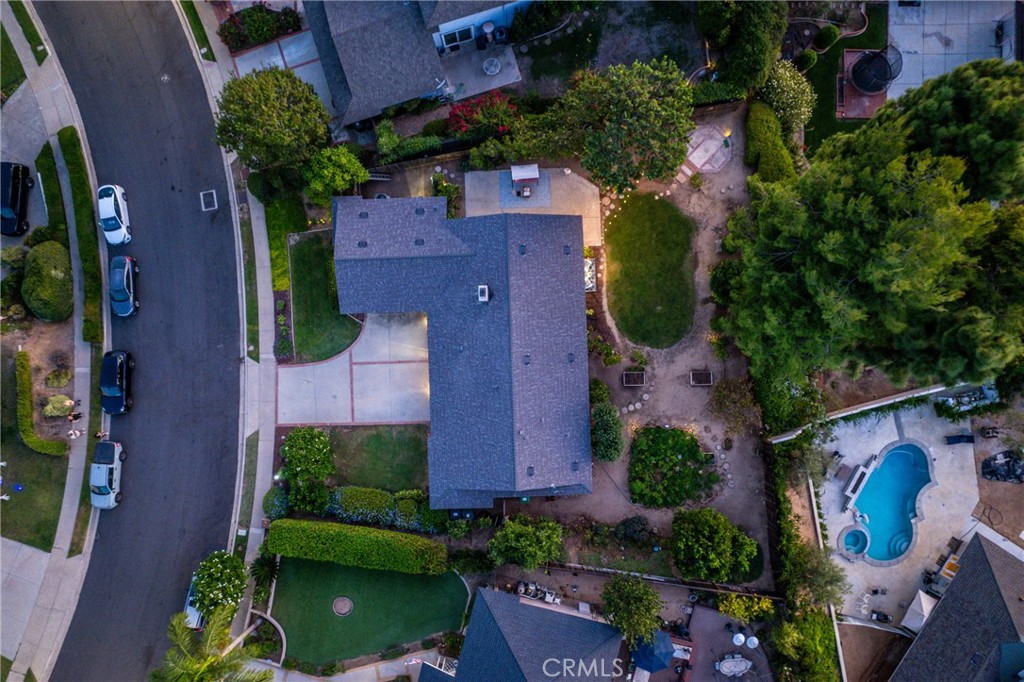 5321 Broken Hill Court