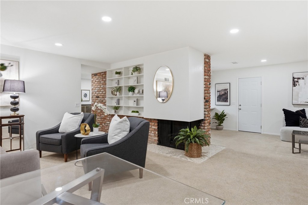 5321 Broken Hill Court