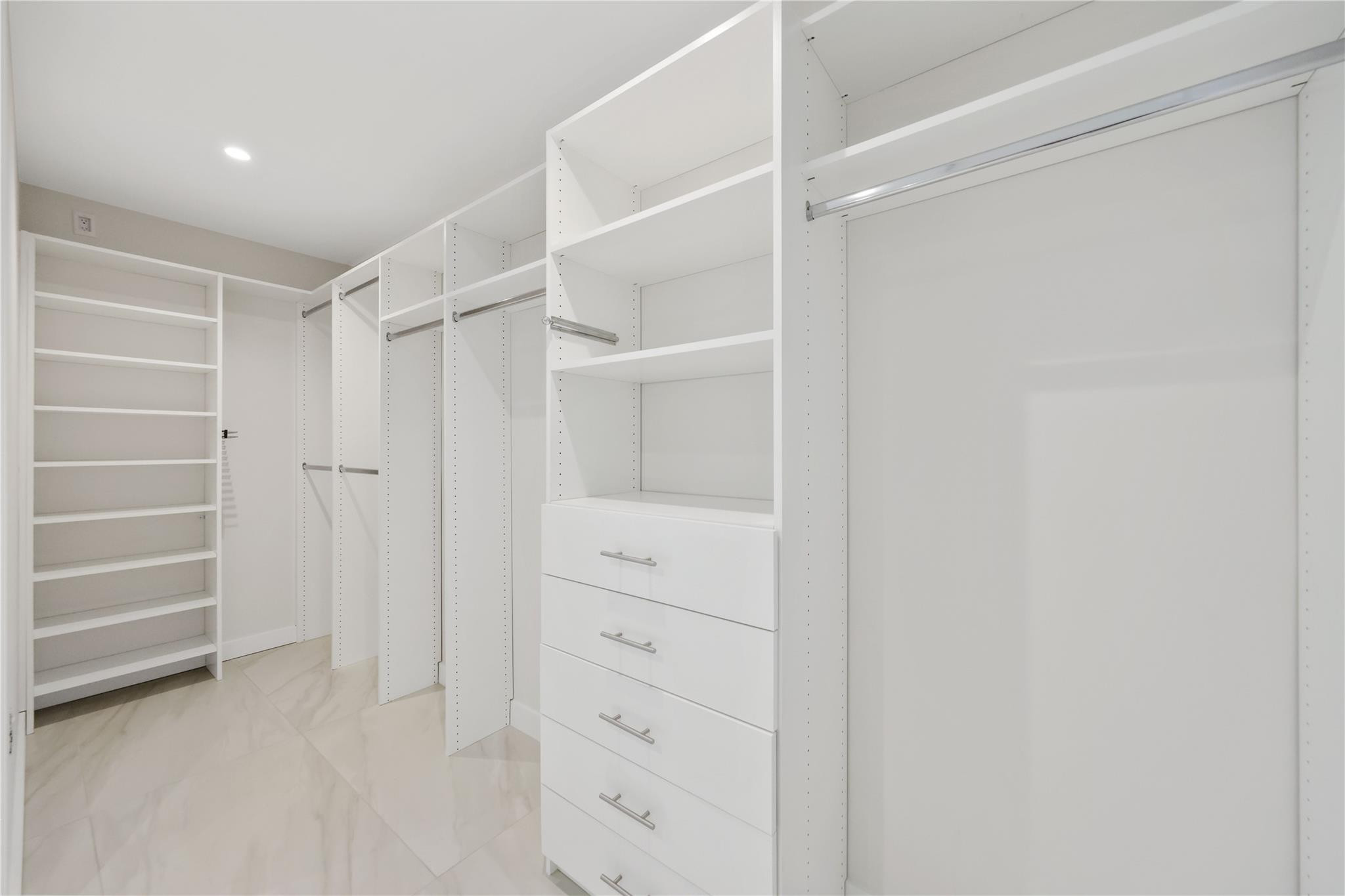 220 SE Mizner 314