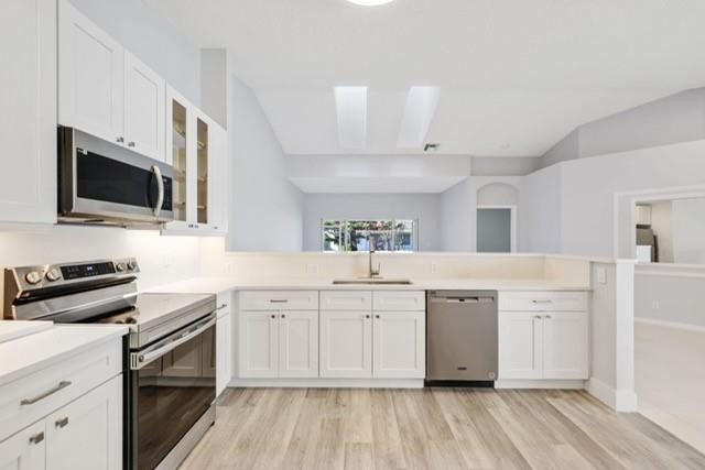 6175 Floral Lakes Dr