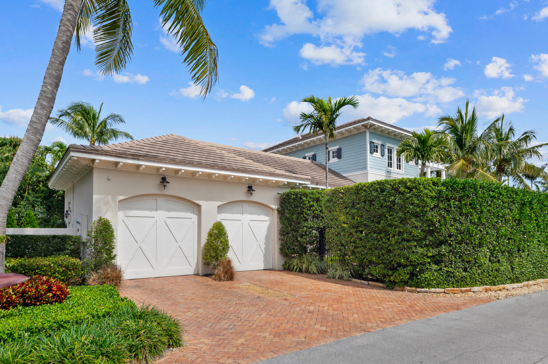 302 Palm Trail