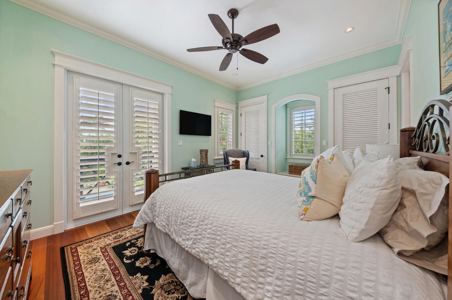302 Palm Trail
