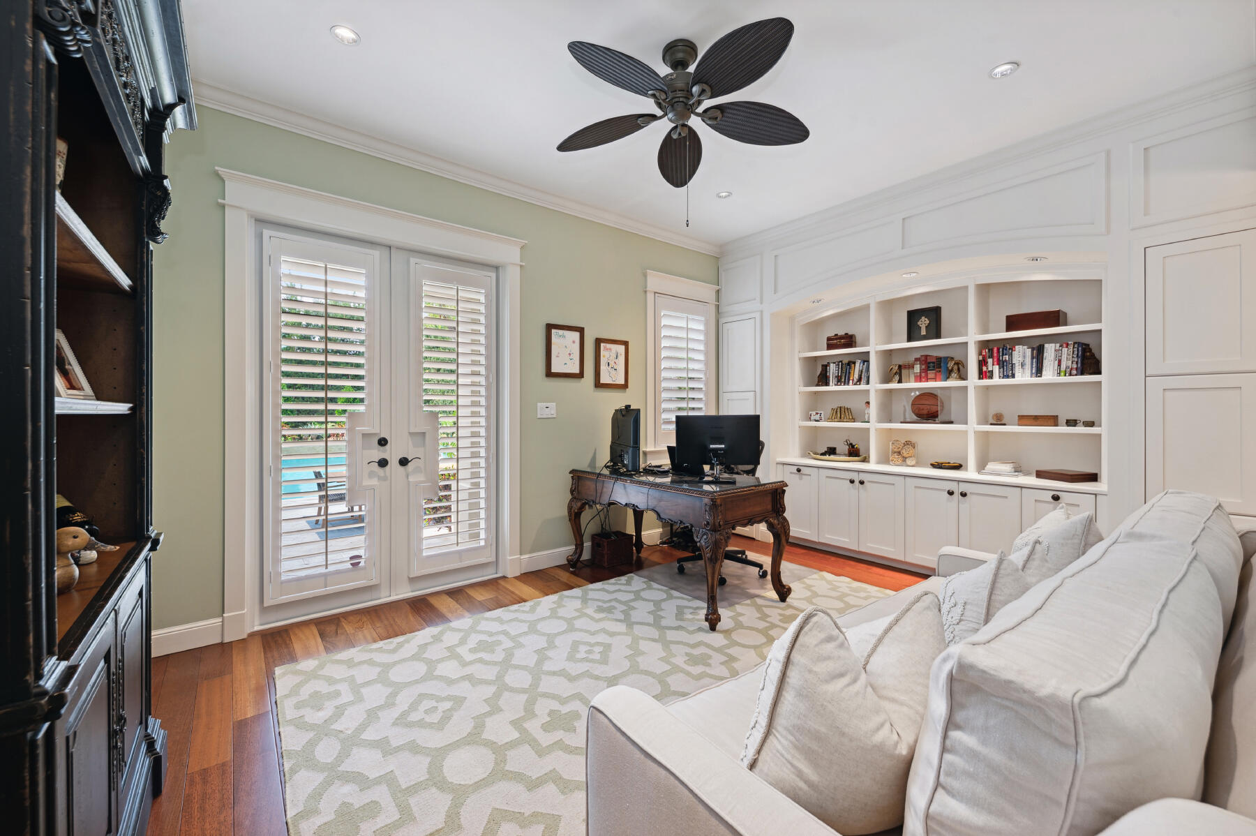 302 Palm Trail