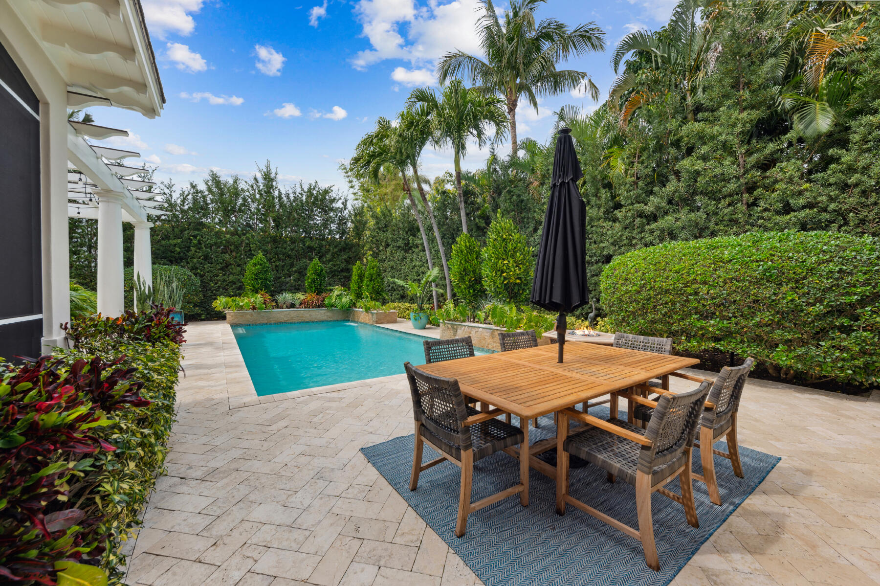 302 Palm Trail