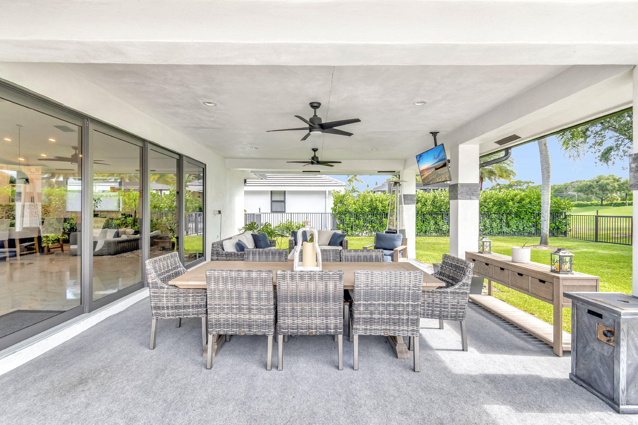 4872 Bocaire Boulevard