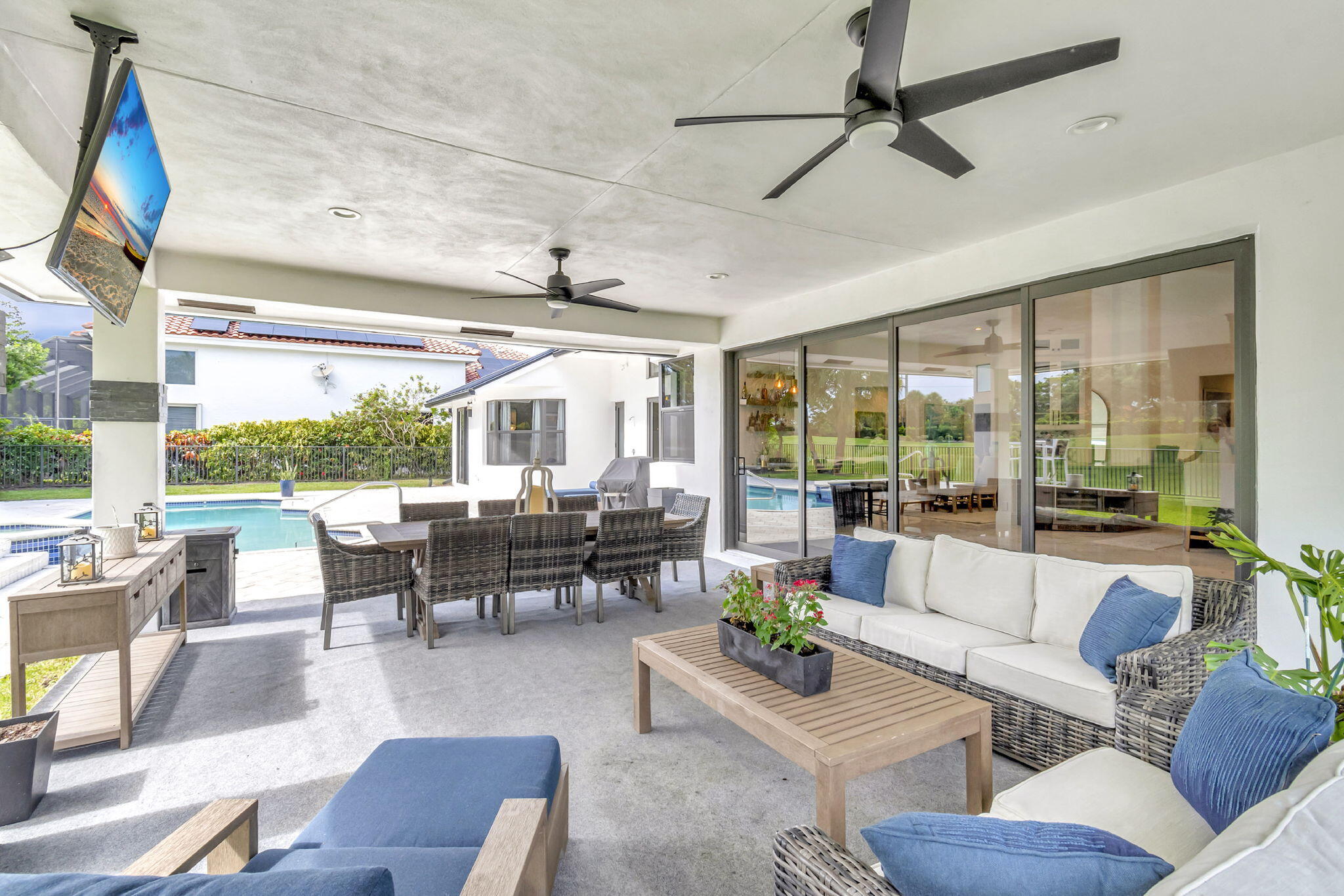 4872 Bocaire Boulevard