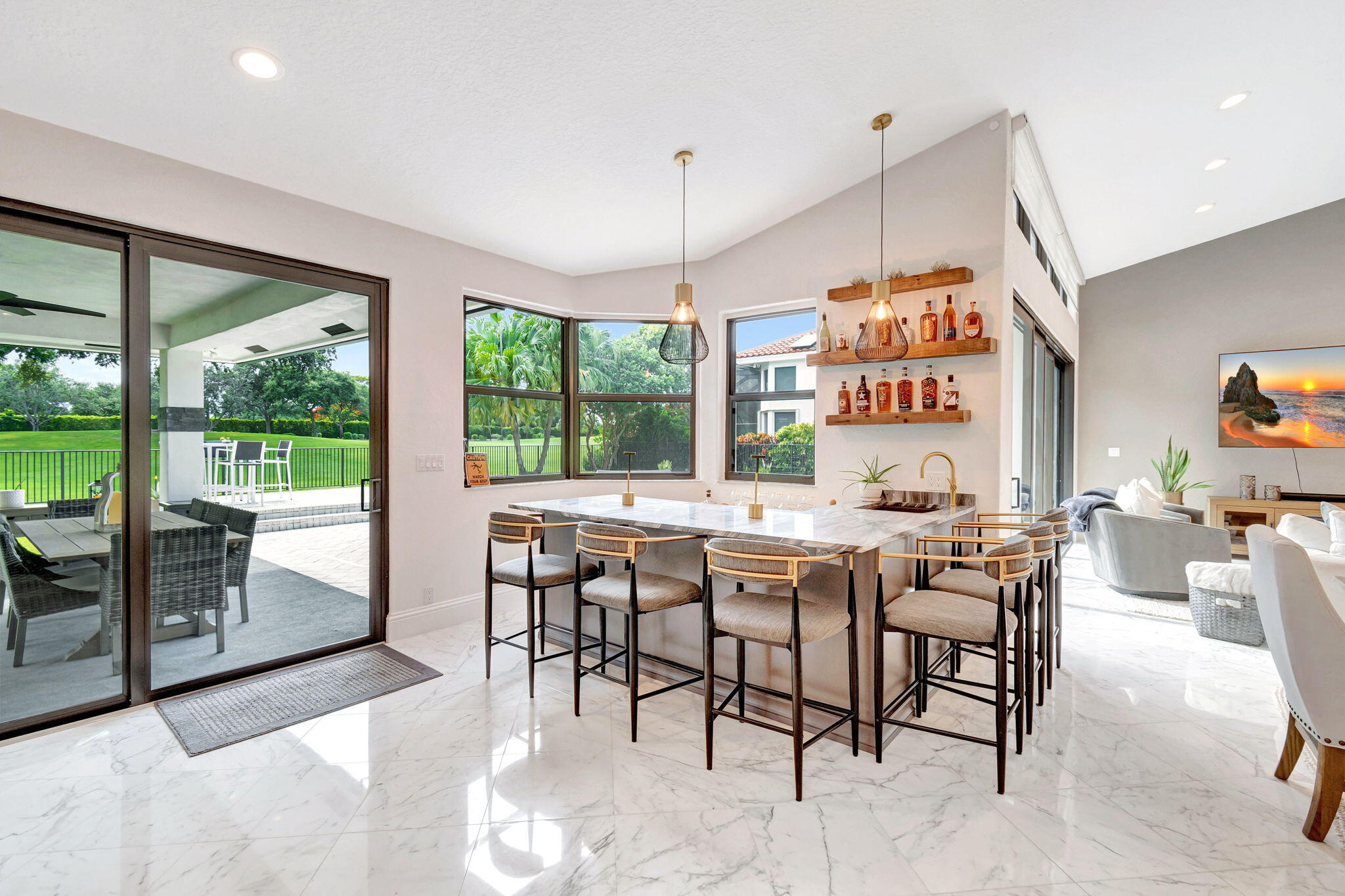 4872 Bocaire Boulevard