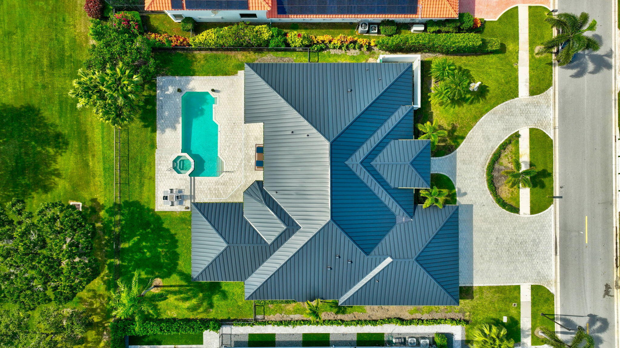 4872 Bocaire Boulevard